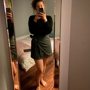 Aritzia - Wilfred - WRAP FRONT SKIRT